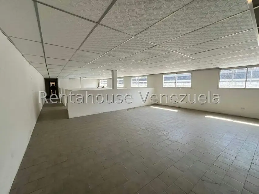 Industrial en Venta en Zona Industrial, Aragua - 25