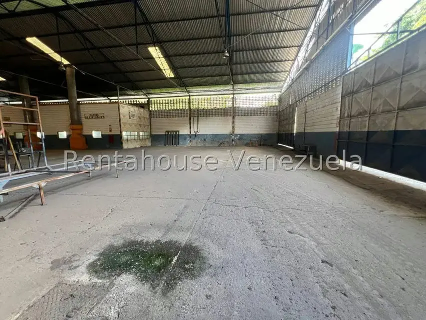 Industrial en Venta en Zona Industrial, Aragua - 48