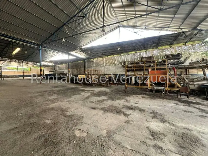 Industrial en Venta en Zona Industrial, Aragua - 51