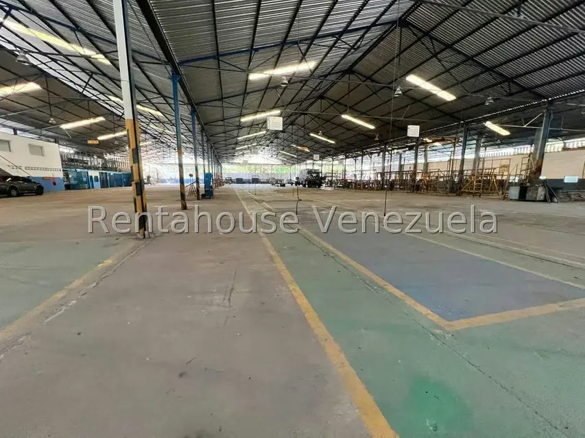 Industrial en Venta en Zona Industrial, Aragua - 58