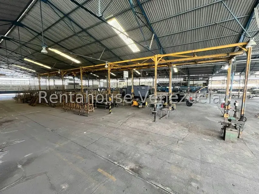 Industrial en Venta en Zona Industrial, Aragua - 62