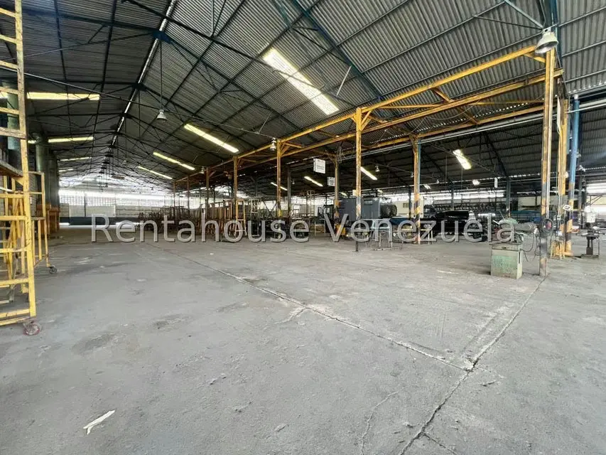 Industrial en Venta en Zona Industrial, Aragua - 63