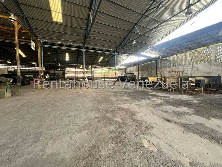 Industrial en Venta en Zona Industrial, Aragua - 64