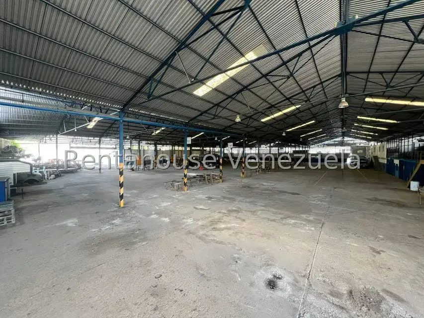 Industrial en Venta en Zona Industrial, Aragua - 66