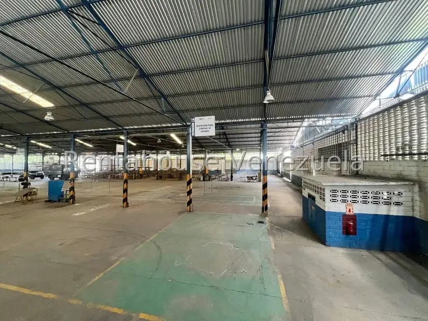 Industrial en Venta en Zona Industrial, Aragua - 77