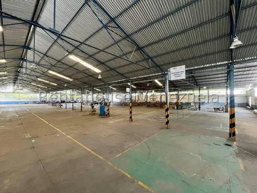 Industrial en Venta en Zona Industrial, Aragua - 84