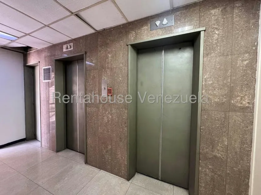 Oficina en Alquiler en Chacao, Distrito Metropolitano - 2