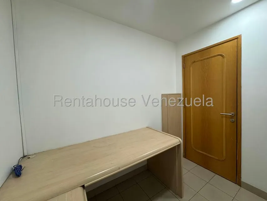 Oficina en Alquiler en Chacao, Distrito Metropolitano - 11