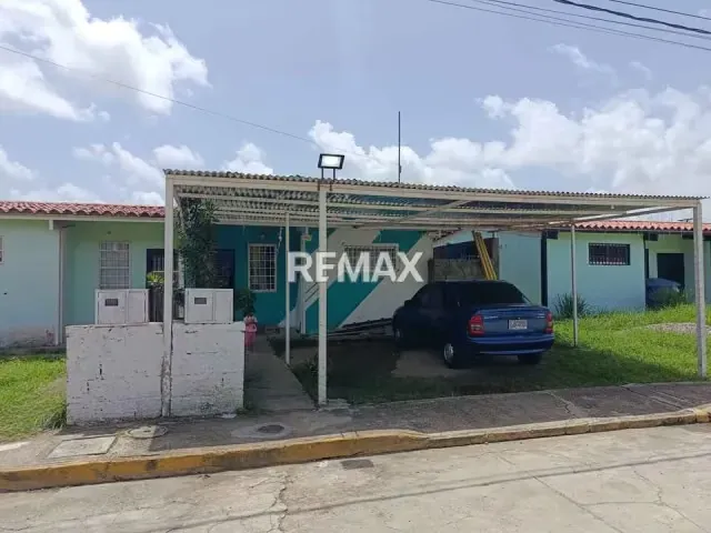 CASA EN VENTA URBANIZACION EL DELEITE