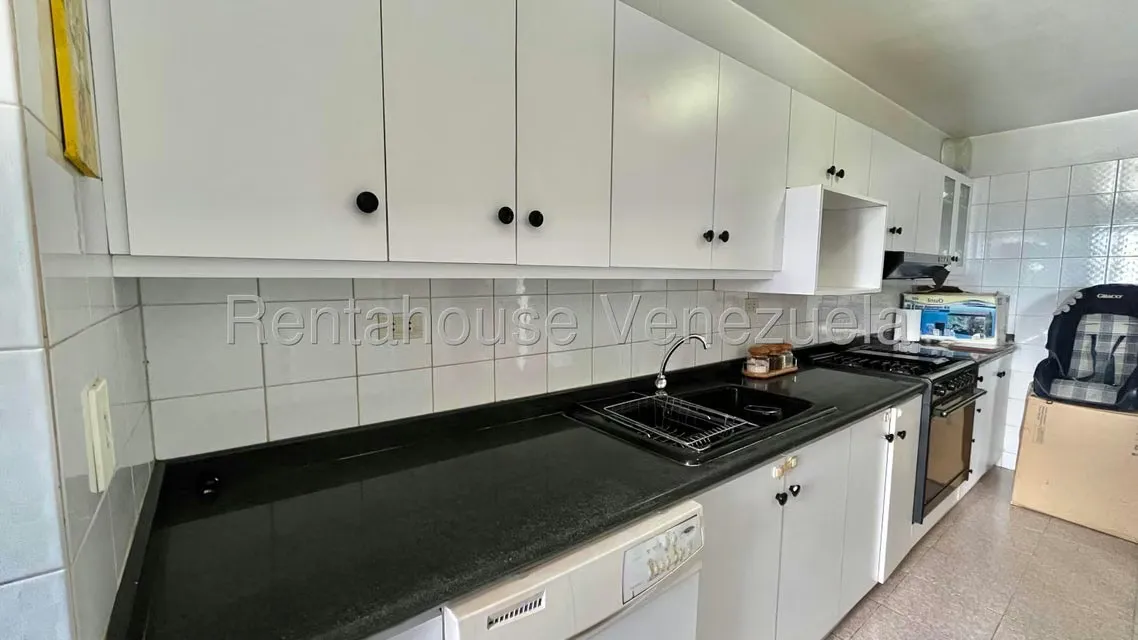 Apartamento (1 Nivel) en Venta en Guaicay, Distrito Metropolitano - 11