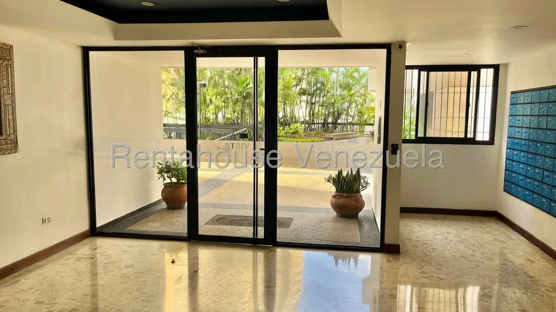 Apartamento (1 Nivel) en Venta en Guaicay, Distrito Metropolitano - 3