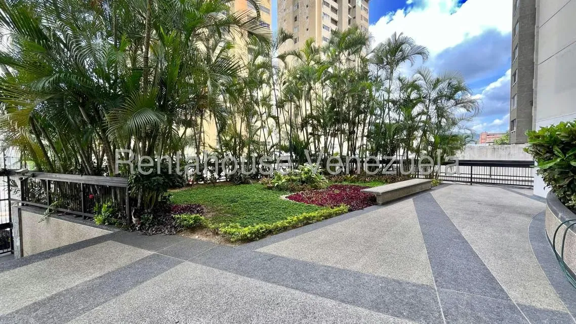 Apartamento (1 Nivel) en Venta en Guaicay, Distrito Metropolitano - 24