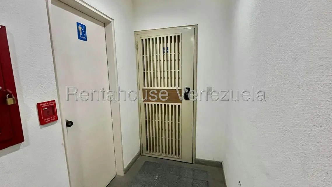 Apartamento (1 Nivel) en Venta en Guaicay, Distrito Metropolitano - 4