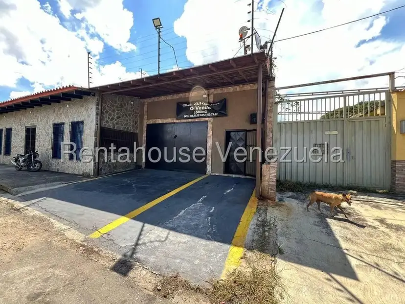 Comercial (Local Comercial) en Venta en Centro, Aragua