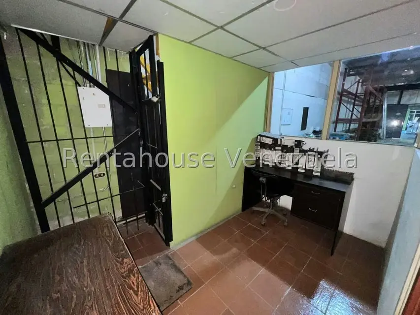 Comercial (Local Comercial) en Venta en Centro, Aragua - 11