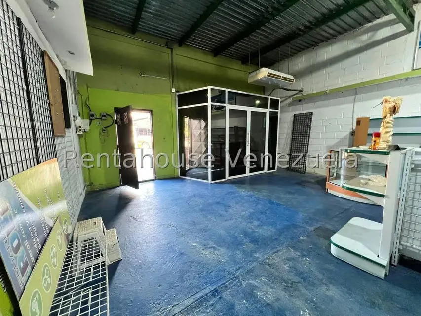Comercial (Local Comercial) en Venta en Centro, Aragua - 2
