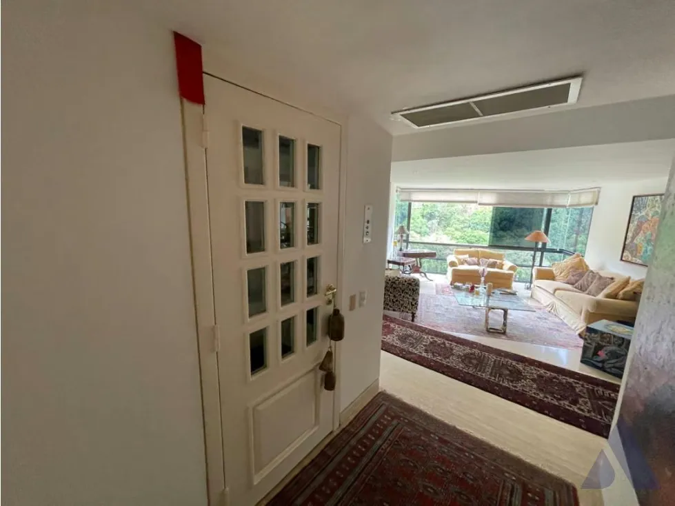 Vendo apartamento amoblado, 260 m2, Lomas de la Lagunita 5523 - 31