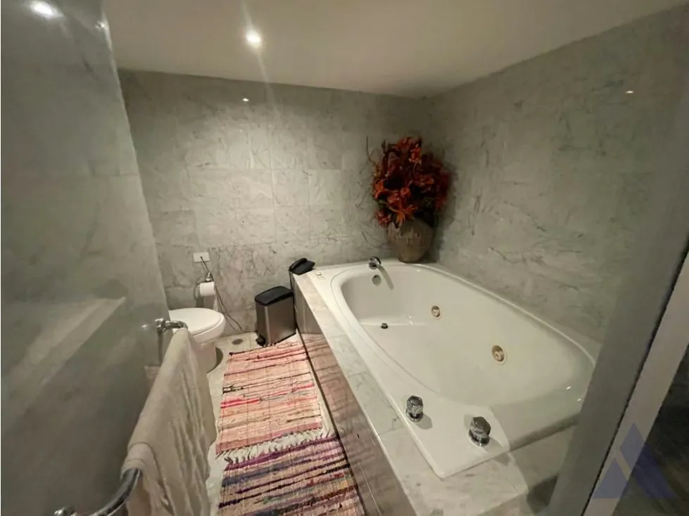 Vendo apartamento amoblado, 260 m2, Lomas de la Lagunita 5523 - 43
