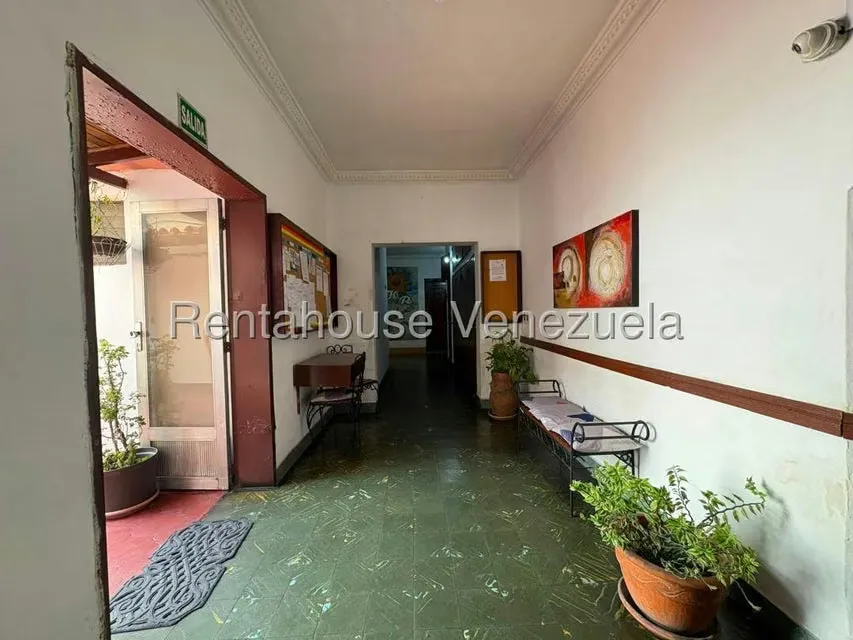 Negocios y Empresas (Hotel) en Venta en Centro, Lara - 14
