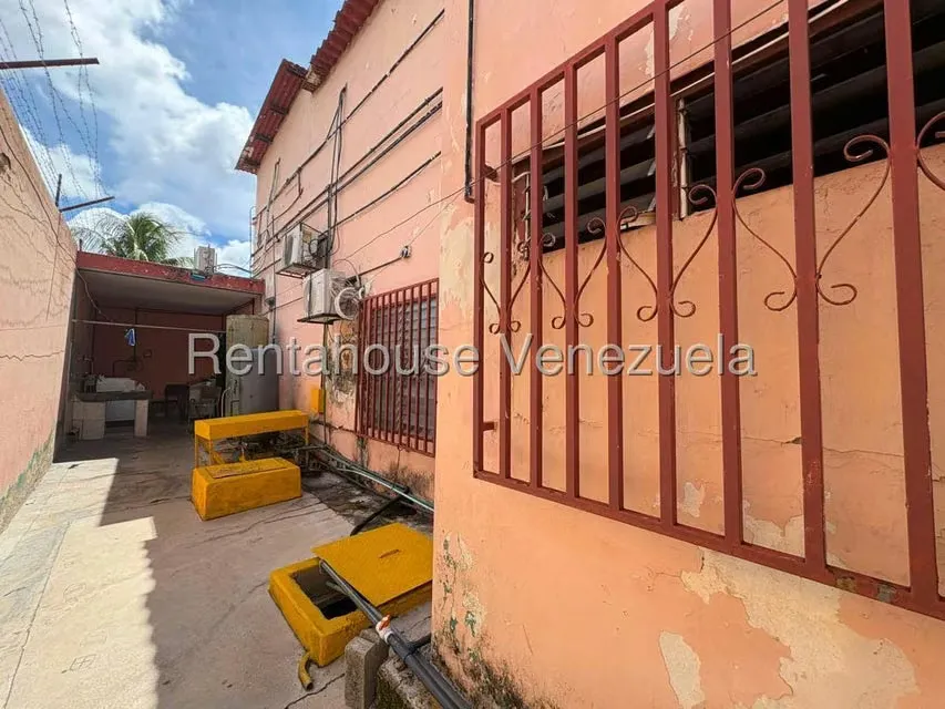 Negocios y Empresas (Hotel) en Venta en Centro, Lara - 38