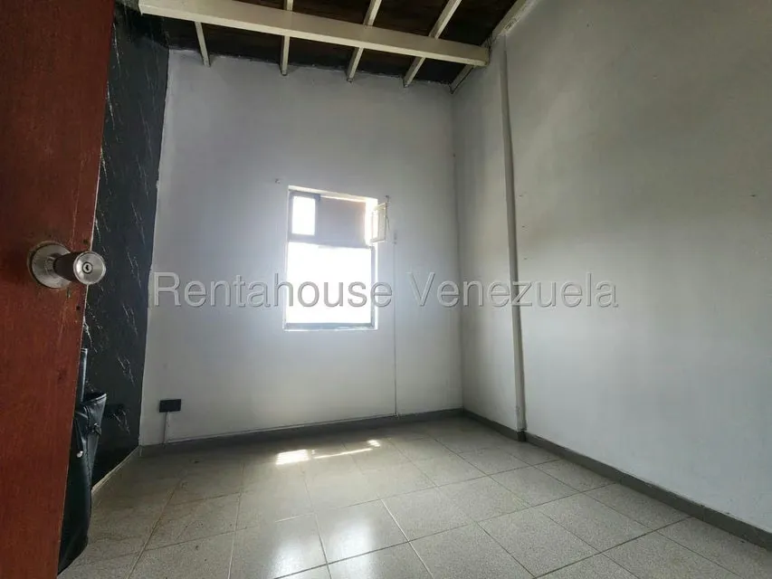 Apartamento (1 Nivel) en Alquiler en Paraparal, Carabobo - 13