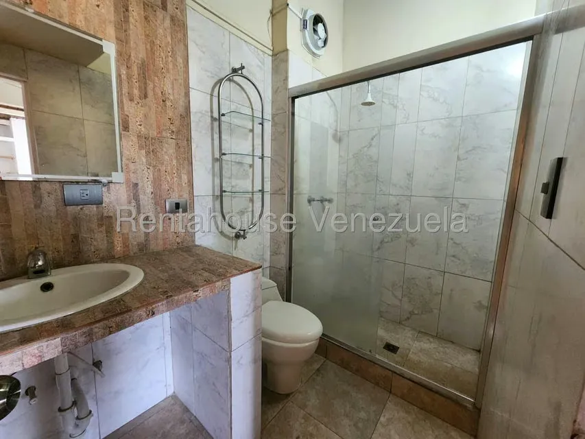 Apartamento (1 Nivel) en Alquiler en Paraparal, Carabobo - 17