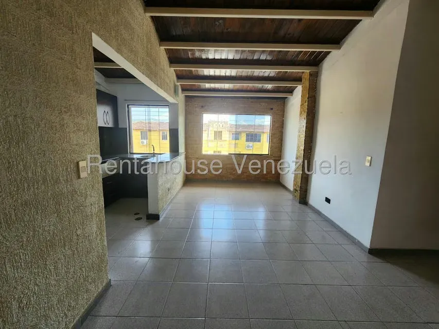 Apartamento (1 Nivel) en Alquiler en Paraparal, Carabobo - 4