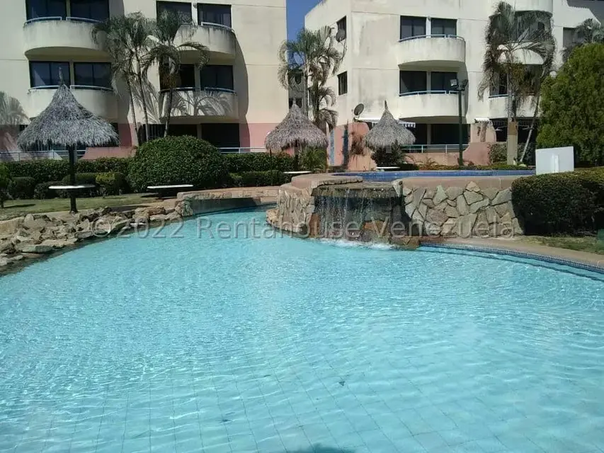 Apartamento (1 Nivel) en Venta en Agua Sal, Miranda - 2
