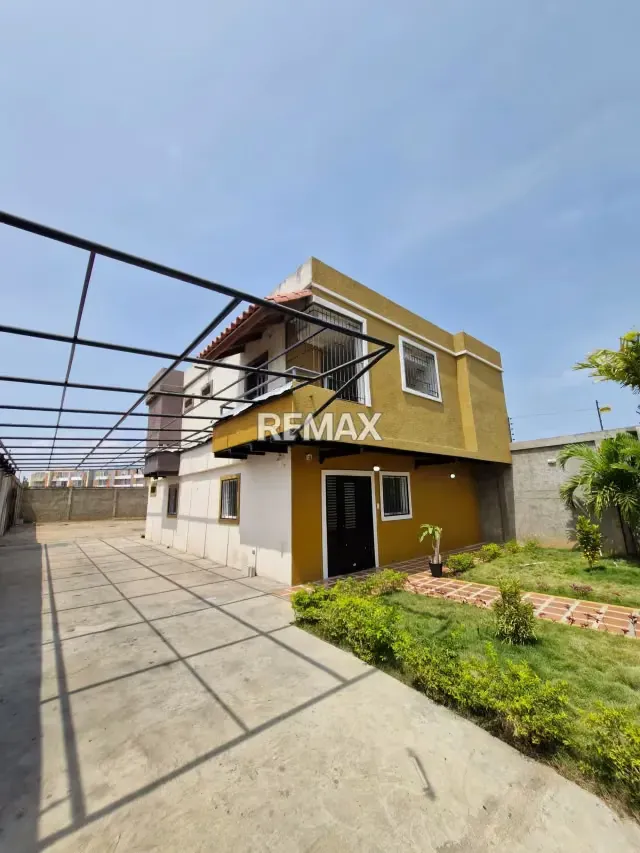 CASA IDEAL PARA USO COMERCIAL, EN MORRO III, LECHERIA EN ALQUILER
