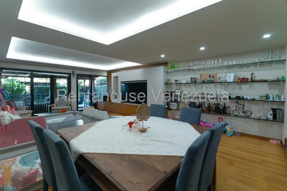 Apartamento (1 Nivel) en Venta en La Tahona, Distrito Metropolitano - 11