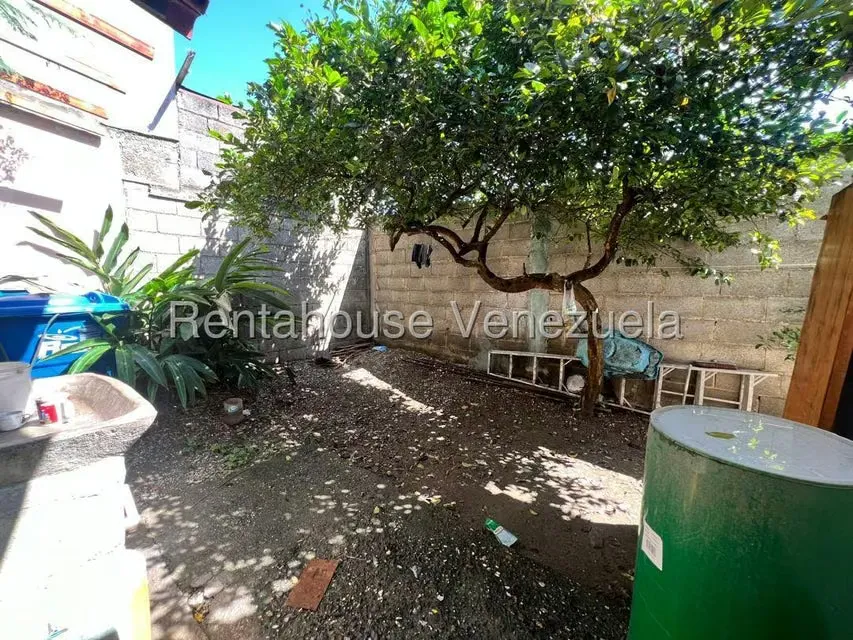 Casa (1 Nivel) en Venta en Los Pinos, Lara - 27