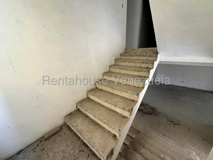 Townhouse (Multiples Niveles) en Venta en La Floresta, Aragua - 15