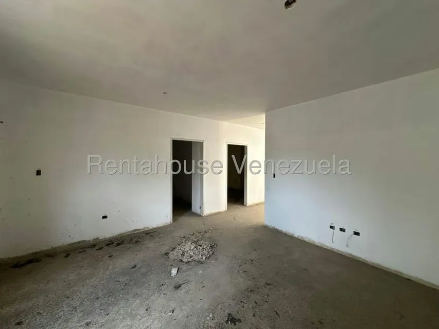 Townhouse (Multiples Niveles) en Venta en La Floresta, Aragua - 26