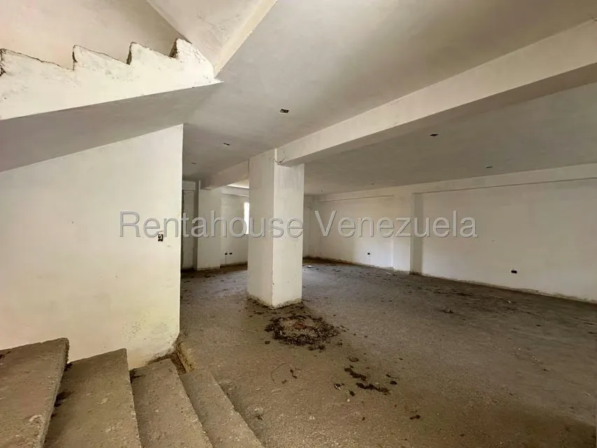 Townhouse (Multiples Niveles) en Venta en La Floresta, Aragua - 4