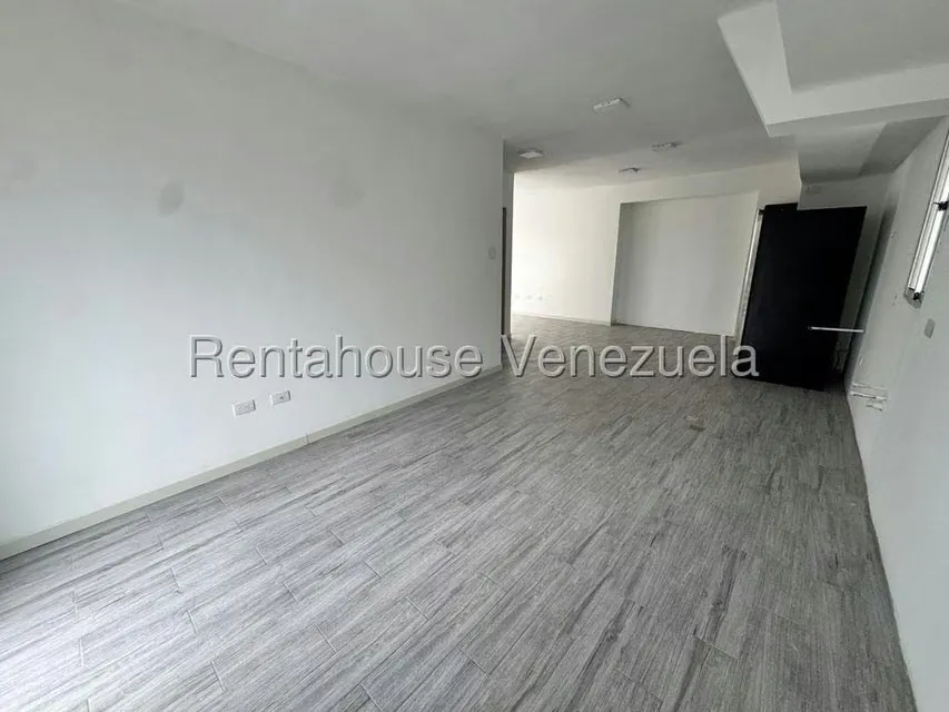 Apartamento (1 Nivel) en Venta en Triangulo del Este, Lara - 11