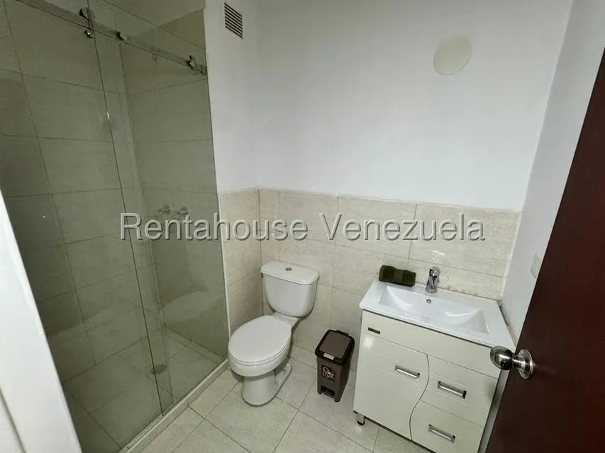 Apartamento (1 Nivel) en Venta en Triangulo del Este, Lara - 15