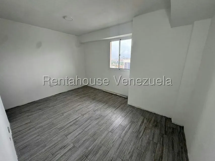 Apartamento (1 Nivel) en Venta en Triangulo del Este, Lara - 17