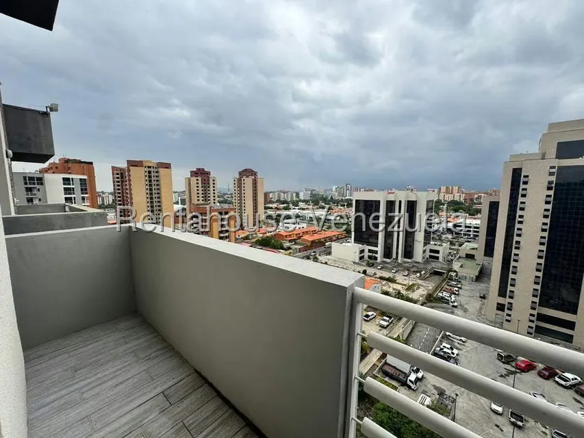 Apartamento (1 Nivel) en Venta en Triangulo del Este, Lara - 8