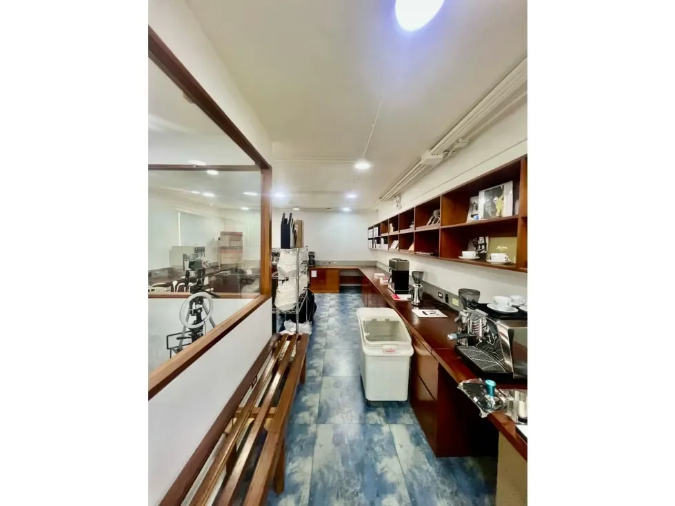 Se vende edificio comercial/residencial 800m2 El Rosal 0574 - 6