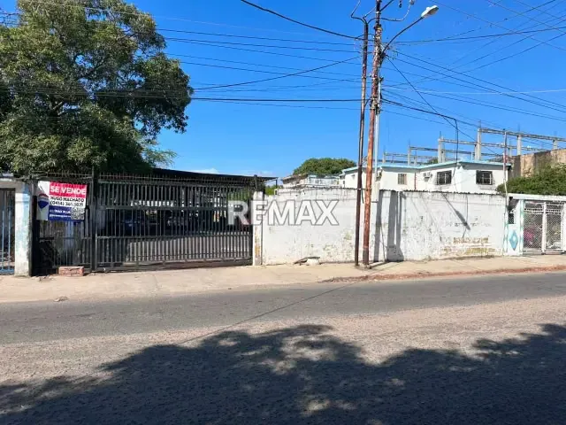 Venta de Galpón con terreno ubicado en el Sector Panamericano.