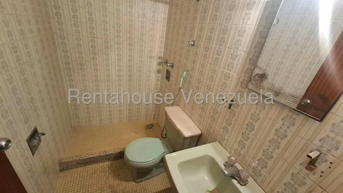 Apartamento (1 Nivel) en Venta en El Paraiso, Distrito Metropolitano - 23