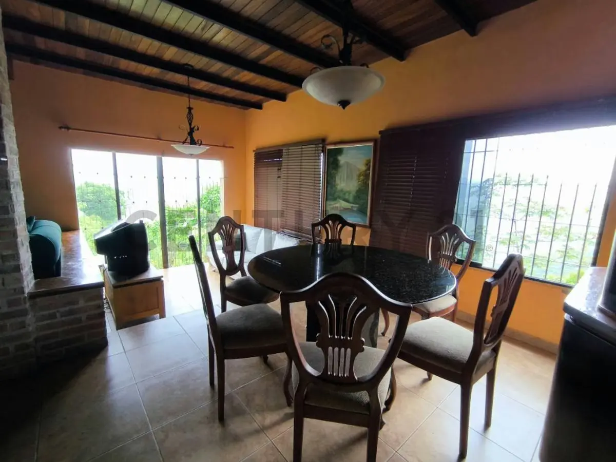 Casa de 400 m² en Sabaneta, El Hatillo con amplio terreno y anexos - 15