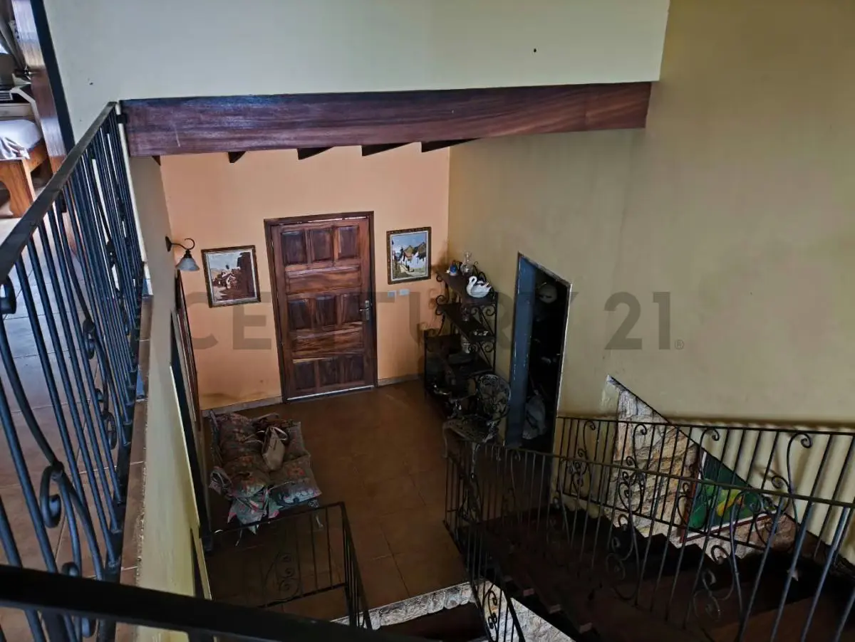 Casa de 400 m² en Sabaneta, El Hatillo con amplio terreno y anexos - 19