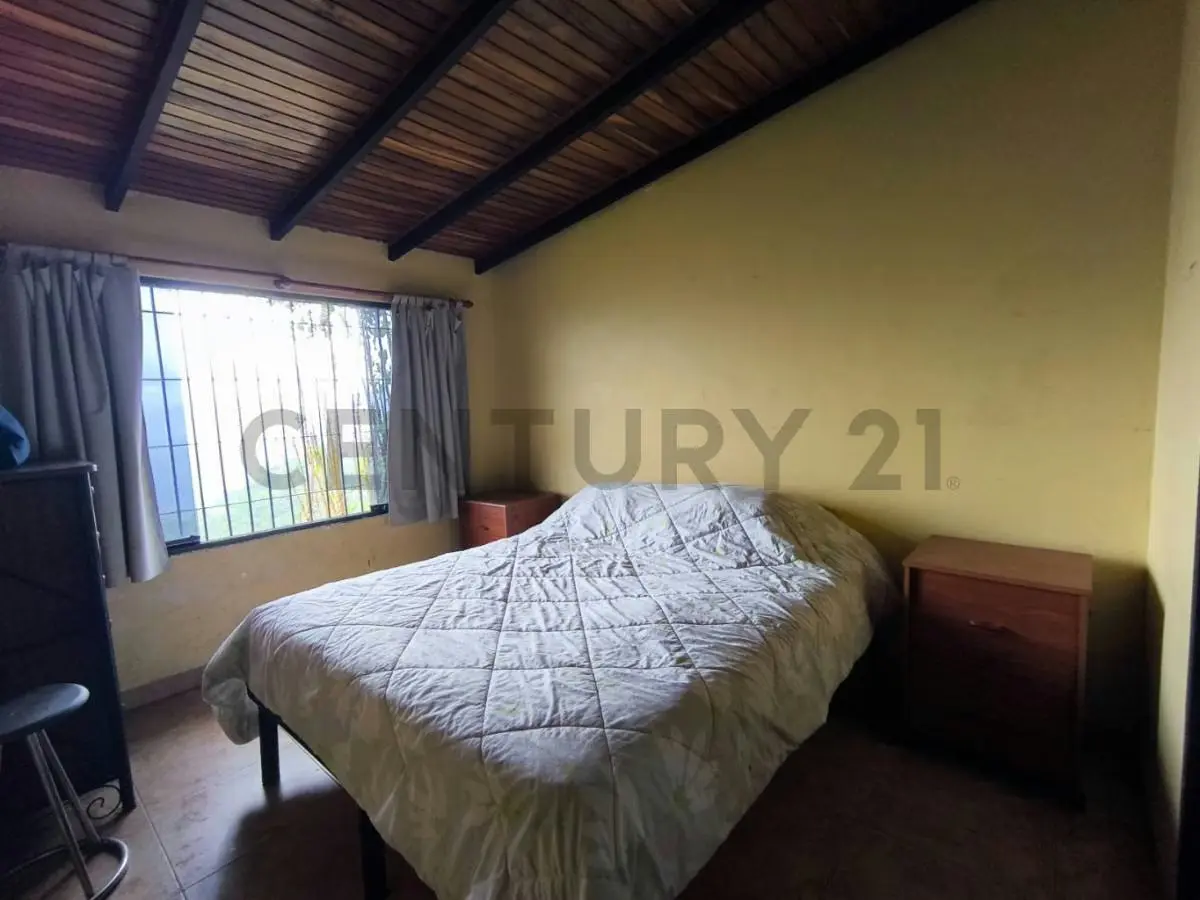 Casa de 400 m² en Sabaneta, El Hatillo con amplio terreno y anexos - 23