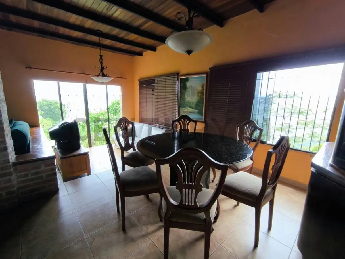 Casa de 400 m² en Sabaneta, El Hatillo con amplio terreno y anexos - 10