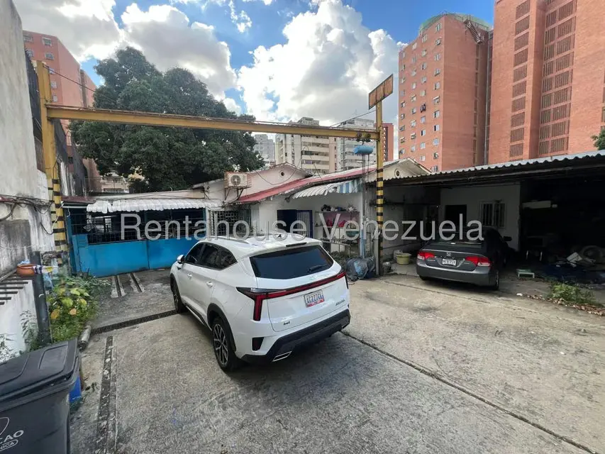 Local Comercial en Venta en El Rosal, Distrito Metropolitano