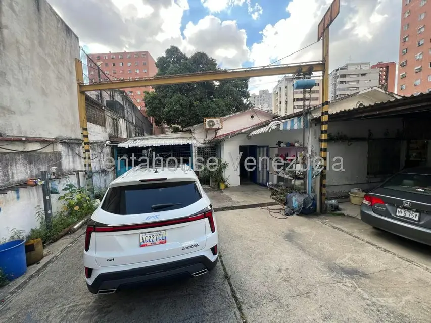Local Comercial en Venta en El Rosal, Distrito Metropolitano - 2