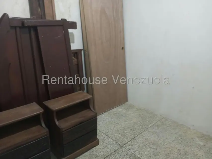 Apartamento (1 Nivel) en Venta en Parroquia La Candelaria, Distrito Metropolitano - 12