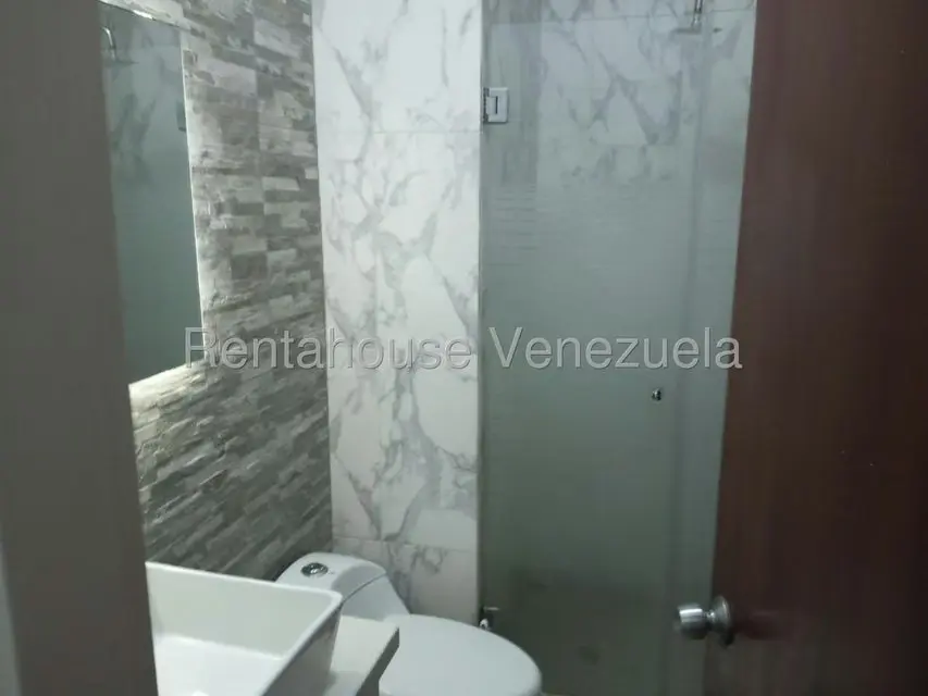 Apartamento (1 Nivel) en Venta en Parroquia La Candelaria, Distrito Metropolitano - 21