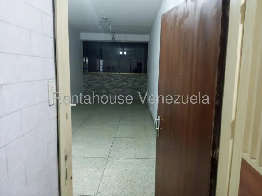 Apartamento (1 Nivel) en Venta en Parroquia La Candelaria, Distrito Metropolitano - 3